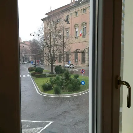 Guest house Piazza Cavour 2 Luxury Rooms- Bedinbolognacentro *